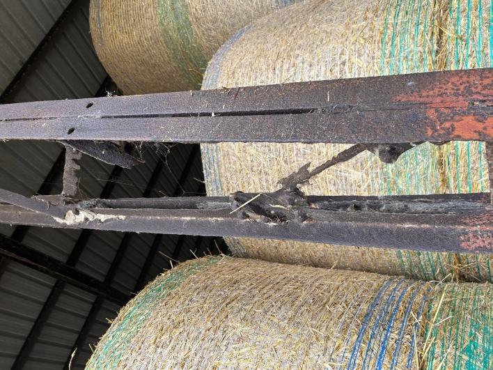 Membrure de treillis corrodée, diagonale manquante